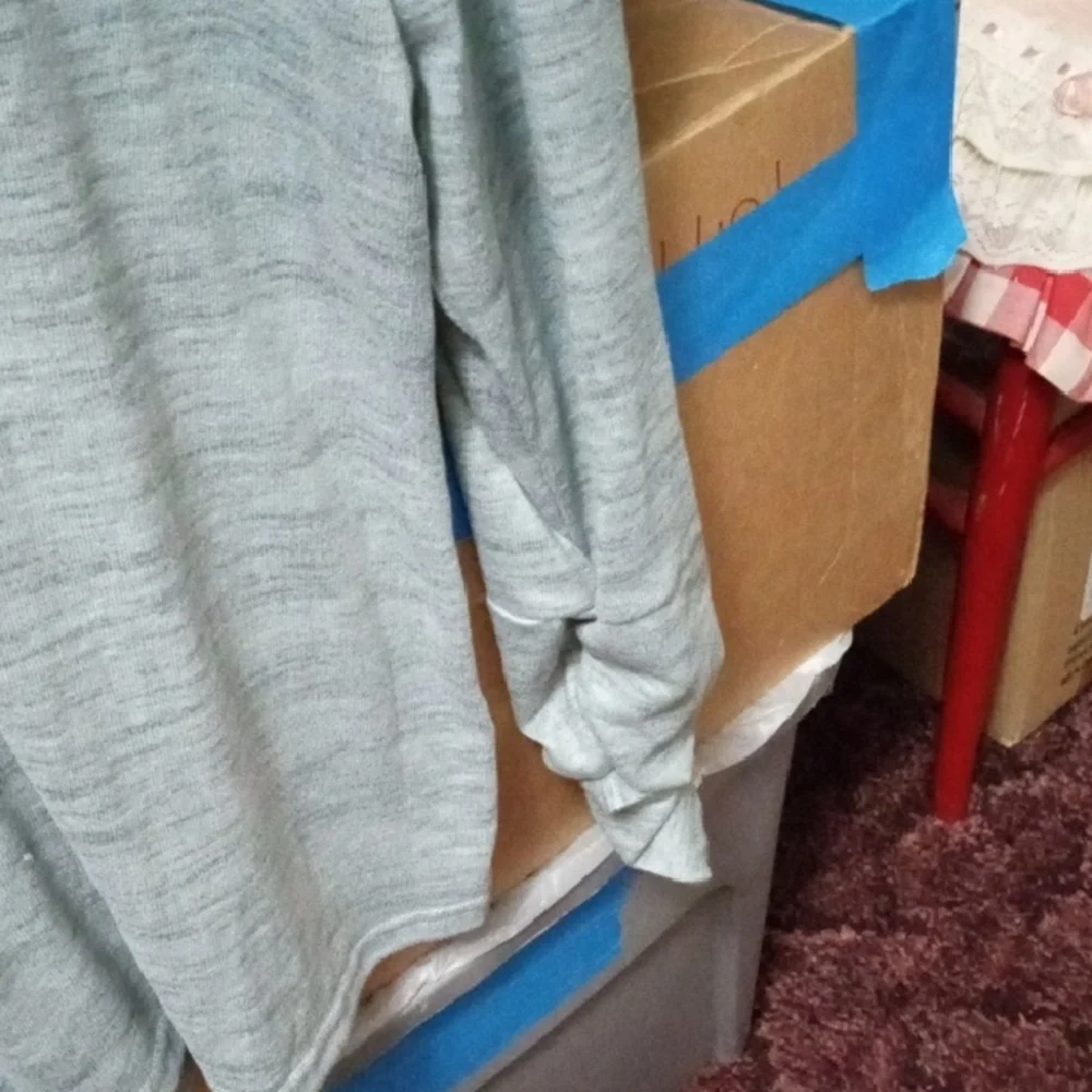 Muk Luks Gray Sweatshirt - Picture 3 of 3